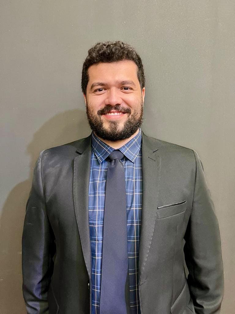 Foto de Dr. André Luiz Bortoluzzi